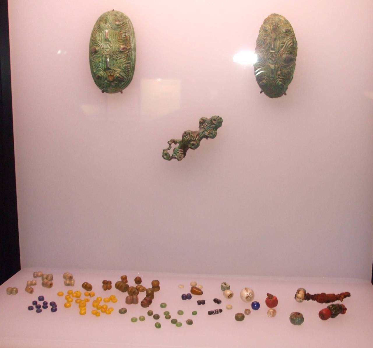 Perlen und Schildkrötfibel Museum Haithabu